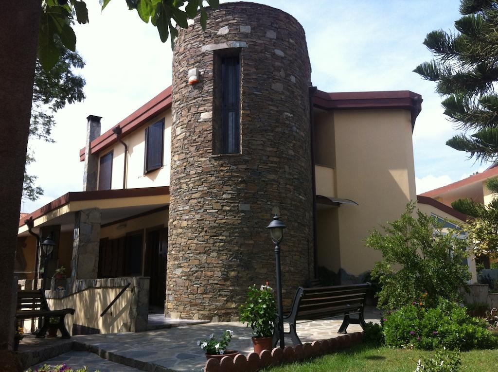B&B Hibiscus Capoterra Exterior foto